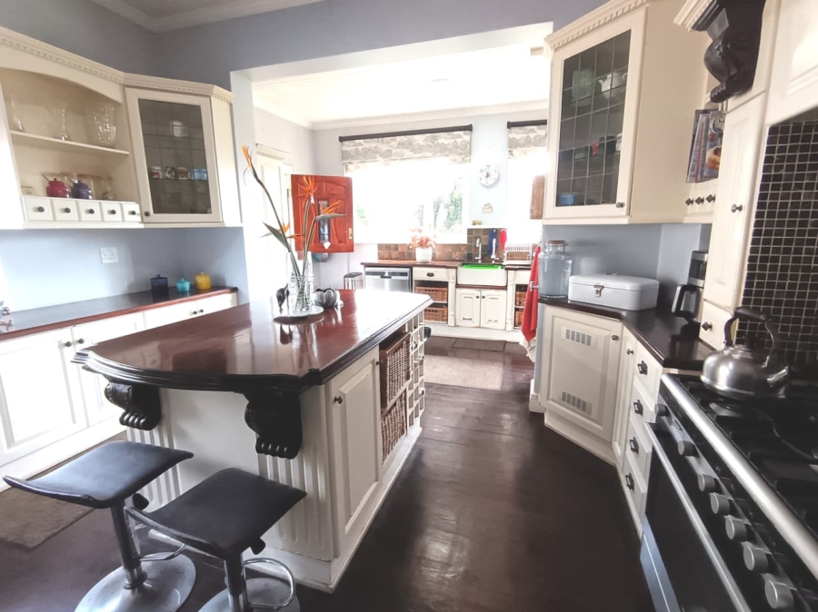 7 Bedroom Property for Sale in Walmer Eastern Cape